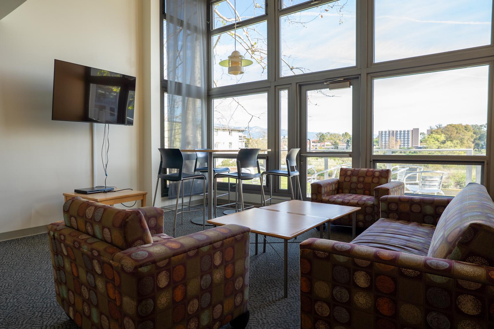 Manzanita Village lounge