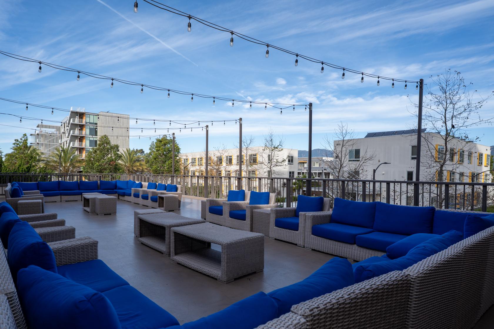 Santa Catalina patio lounge area